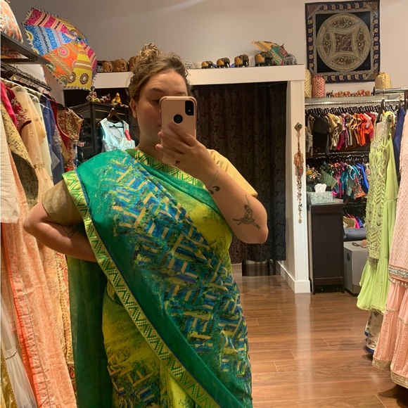 Indian Saree — Wedding Guest - Picture 2 of 7